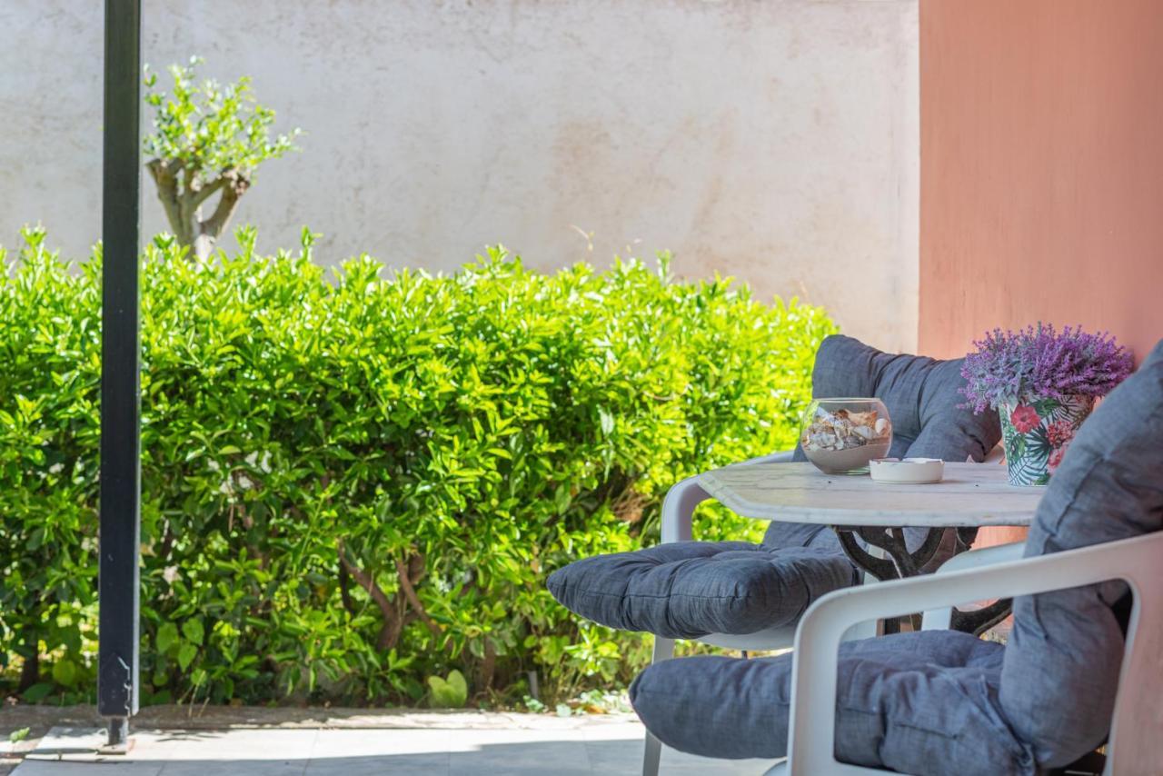 Villa Popi On The Beach Of Agios Gordios アギオス・ゴルディオス エクステリア 写真
