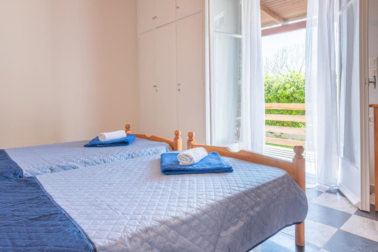 Villa Popi On The Beach Of Agios Gordios アギオス・ゴルディオス エクステリア 写真